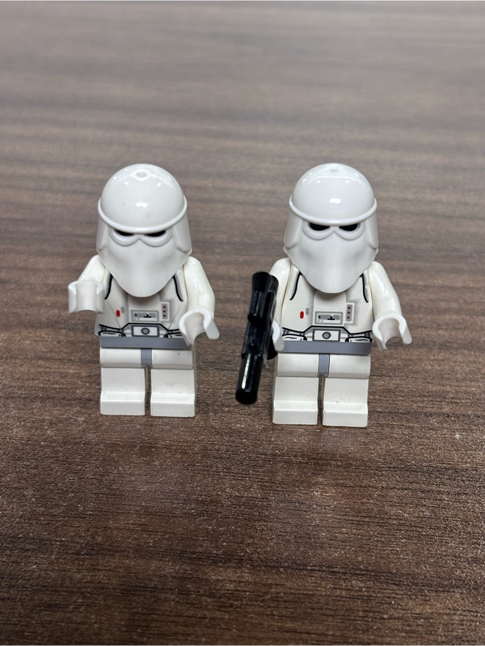 Lego Star Wars Pair (2) Snowtrooper Minifigures With Blasters From Set 4483